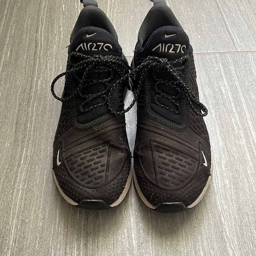 Nike Air Max 270
